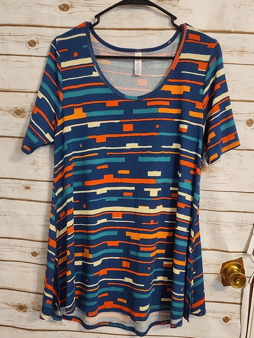 LuLaRoe Perfect T Small